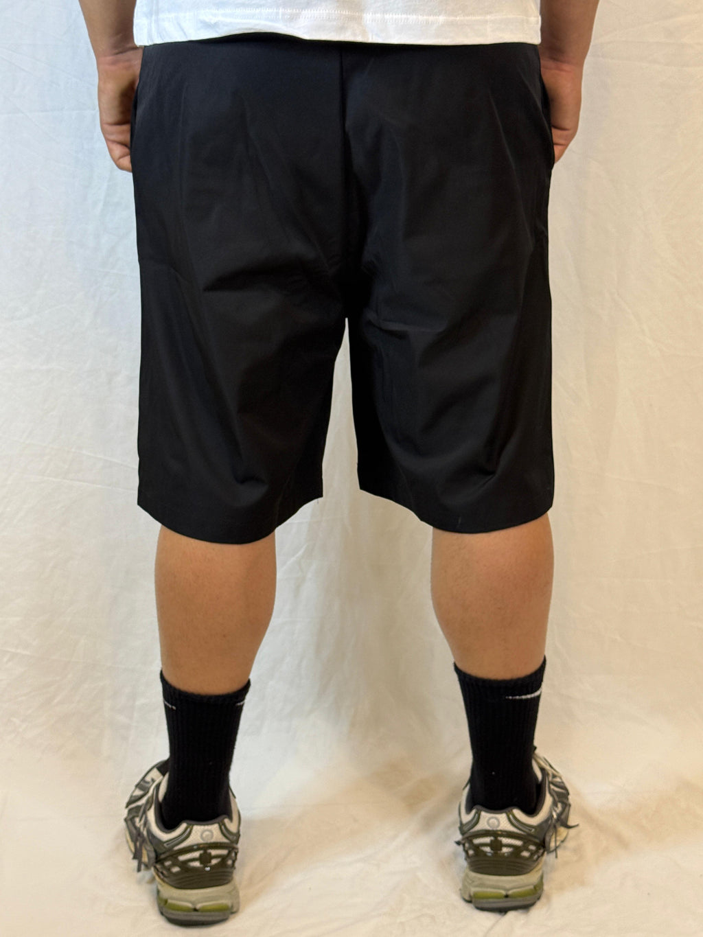 PANTALONCINO NERO LUCIDO